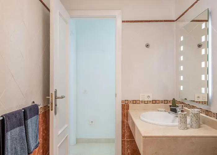 Semesterbostad Esmeralda